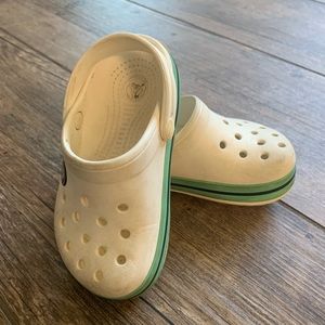GENTLY WORN little kids CROCS 8/9